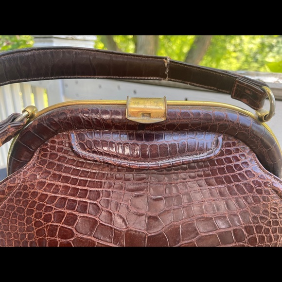 Lucille de Paris Alligator Handbag - Saks Fifth Avenue - Vintage Purse - Picture 6 of 13